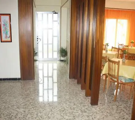בית הארחה Torre Mar 3*