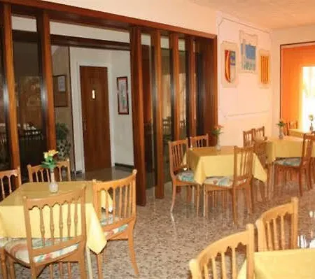 בית הארחה Torre Mar 3*